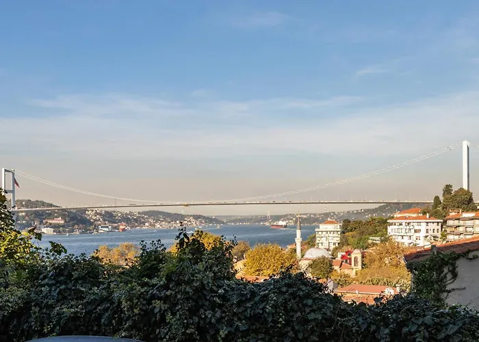 Delightful Flat With Bosphorus View In Kuzguncuk