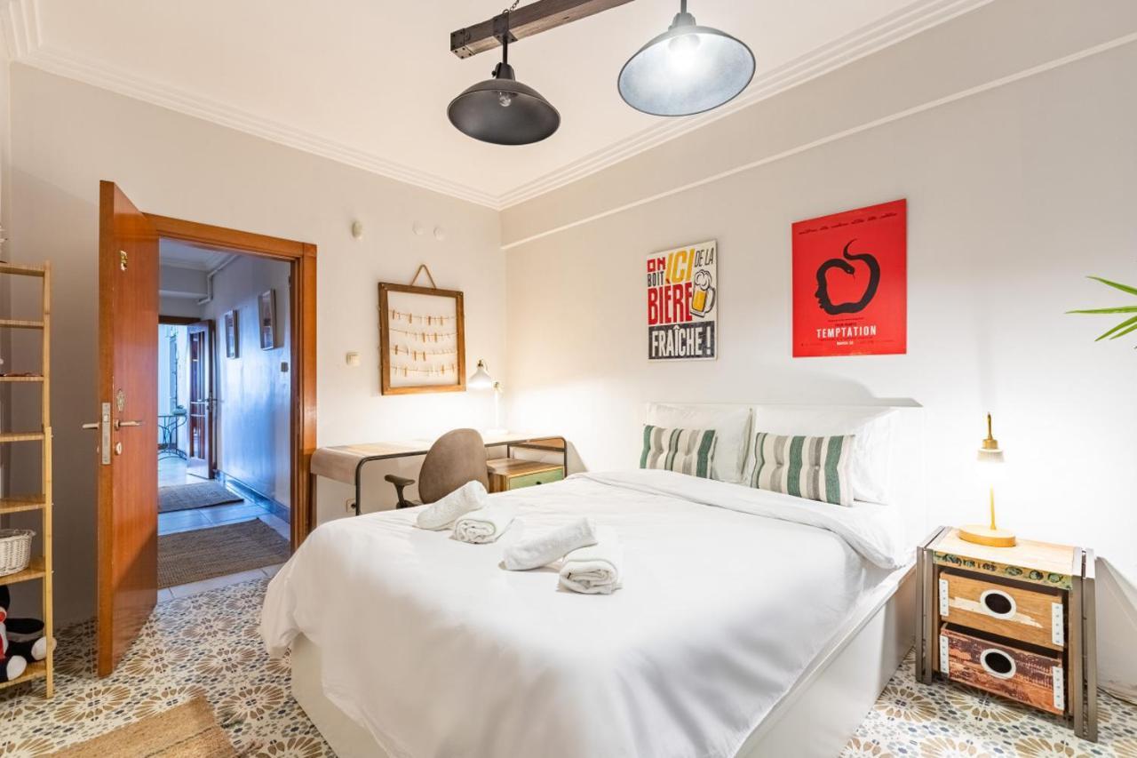 Delightful Flat With Bosphorus View In Kuzguncuk Apartment