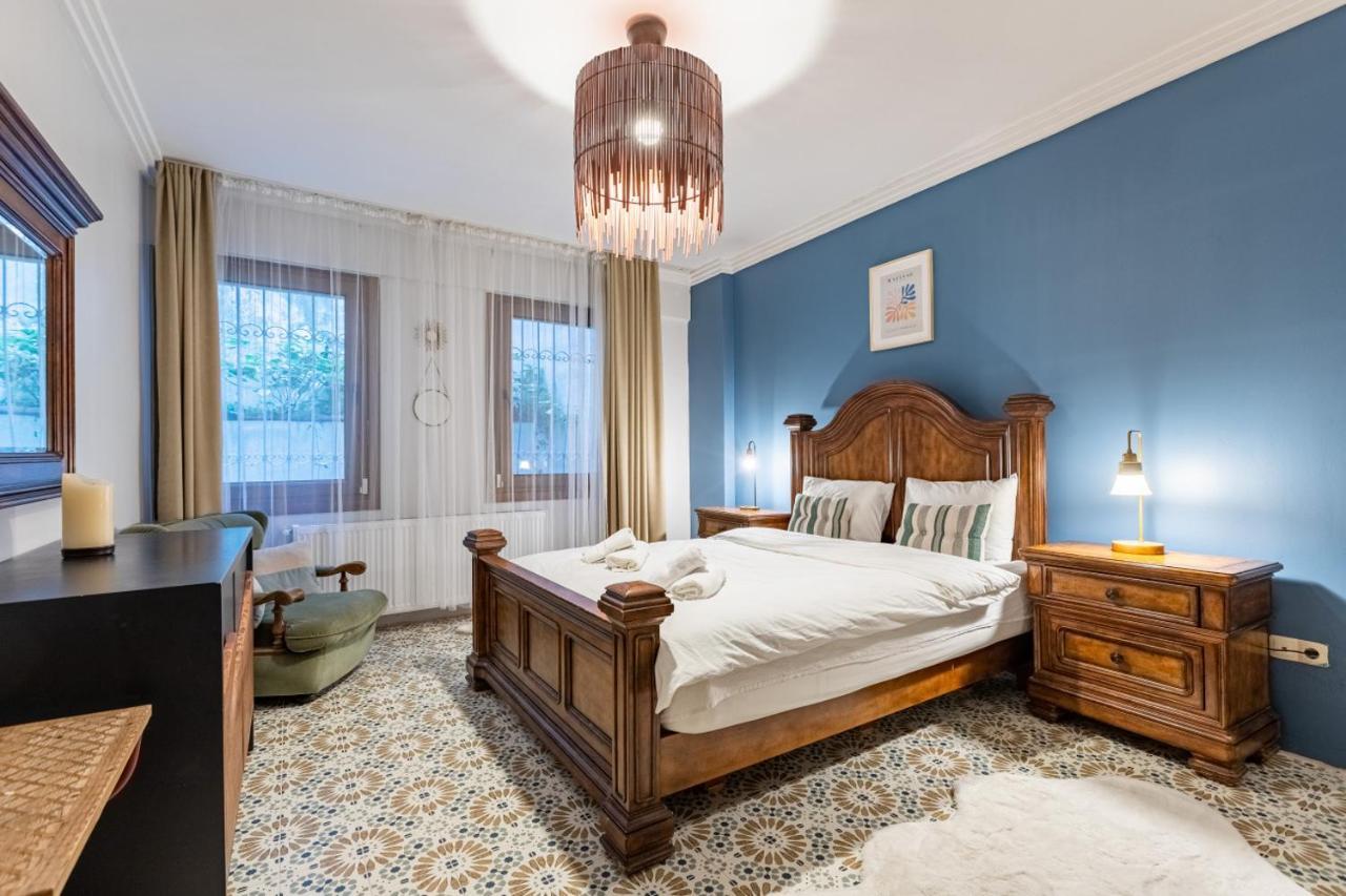 Apartment Delightful Flat With Bosphorus View In Kuzguncuk Istanbul