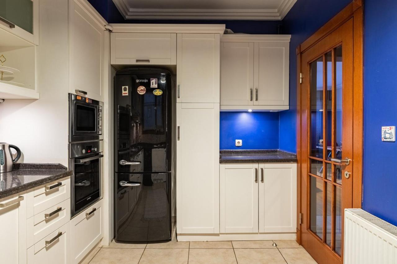 Delightful Flat With Bosphorus View In Kuzguncuk